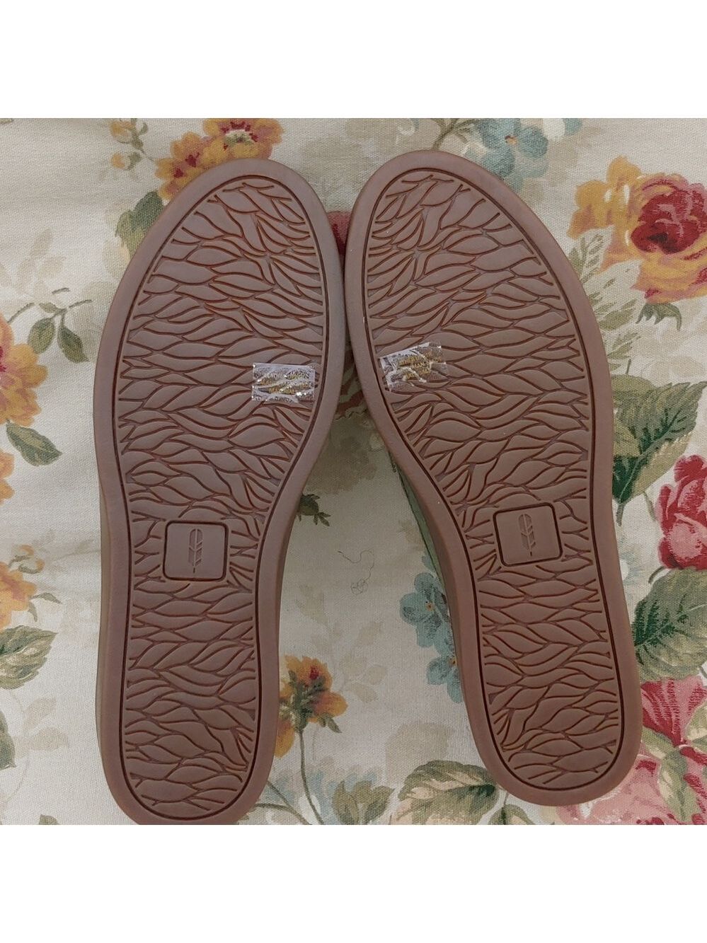 Revitalign Malibu Suede Penny Loafer Shoes in Olive Green Women's size 9 NWOT - Picture 14 of 17